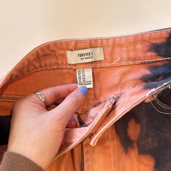 Forever 21 Acid-washed Jeans ☆ - Picture 3 of 7